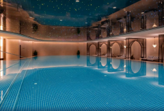 暑假旅游升温，AQUA爱克除湿热泵成酒店泳池青睐之选