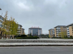 开学季：AQUA爱克恒温热泵为贵州医科大学升级室内泳池