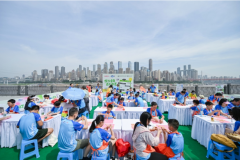 欢聚南滨，非遗陈昌银助力2025重庆六一缤纷跑